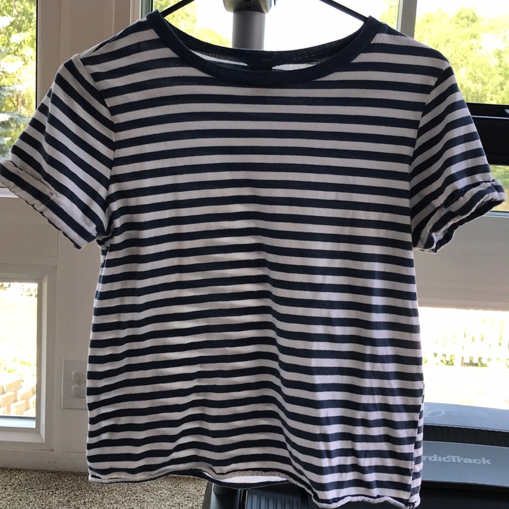 blue and white t shirt